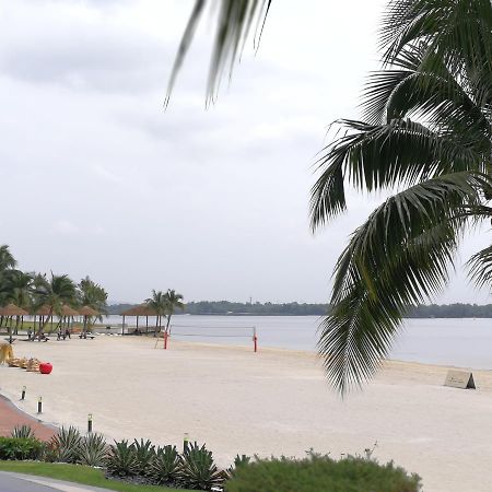 Danga Bay Johor Bahru Hotel Exterior foto